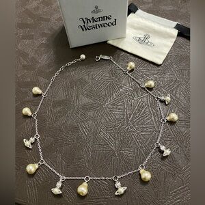 Vivienne Westwood Pearl necklace choker